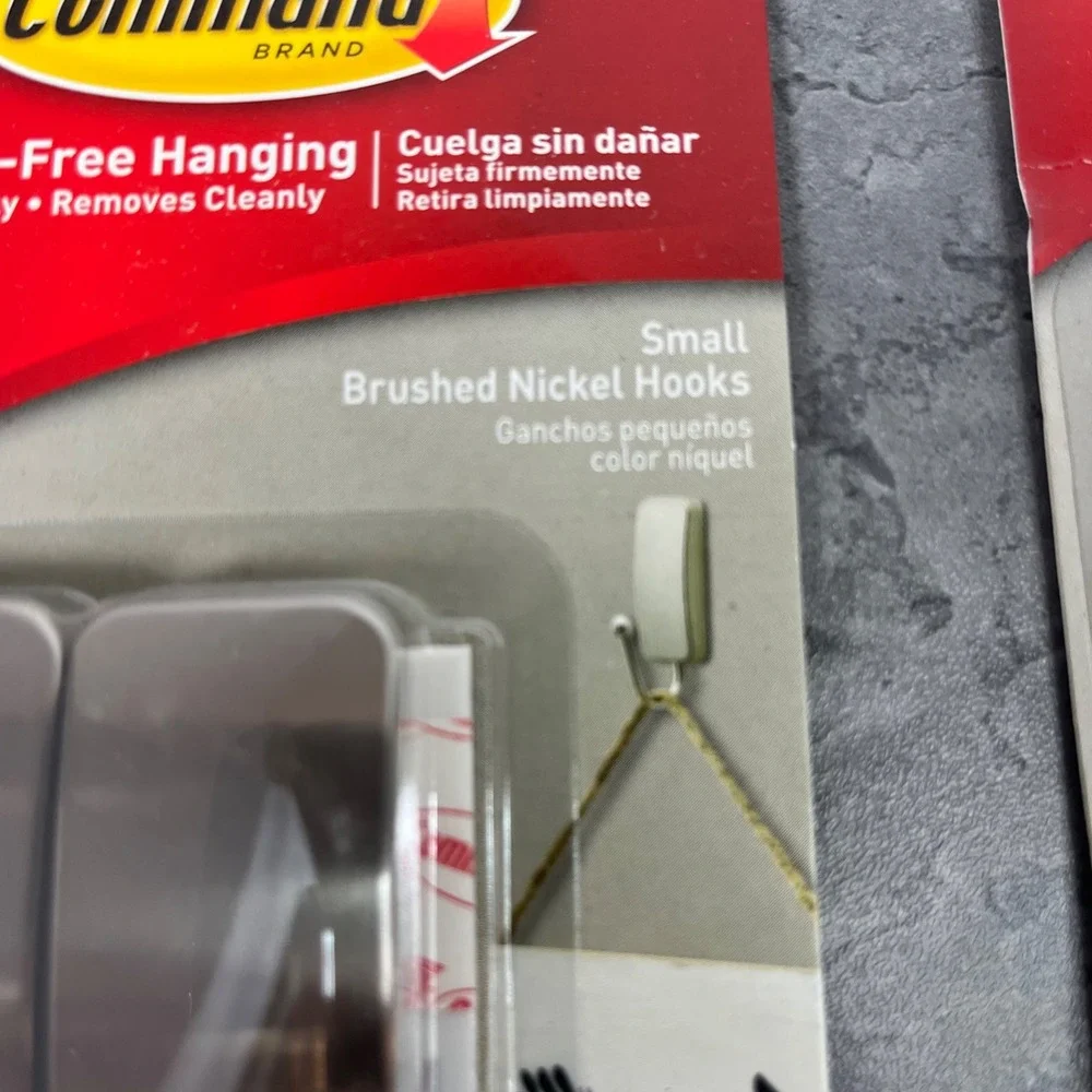 16 EA 3M Command Small Brushed Nickel‎ Decorative Hooks Damage Free 1lb Capacity